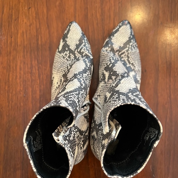 Booties - Picture 3 of 4